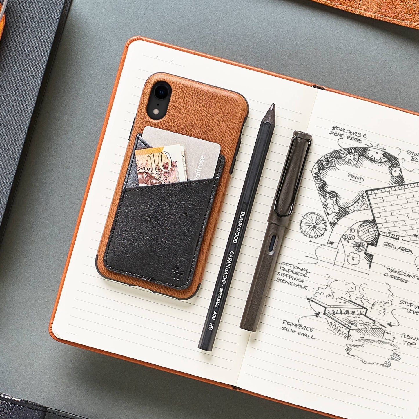 Bookaroo Phone Pocket: Brown