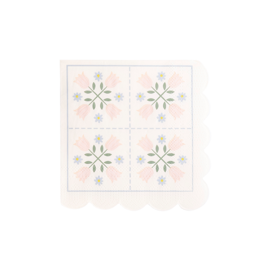 Spring Quilt Scallop Paper Cocktail Napkin